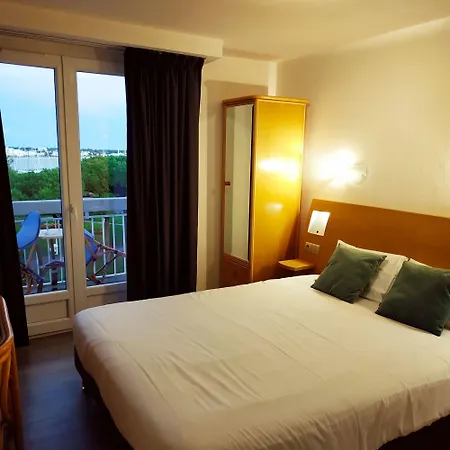 Hotell Brit Hermitage 3*