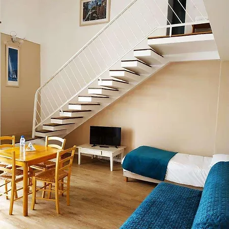 Brit Hermitage فندق