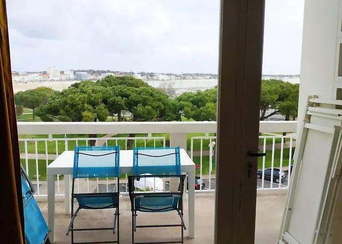 Brit Hermitage Готель