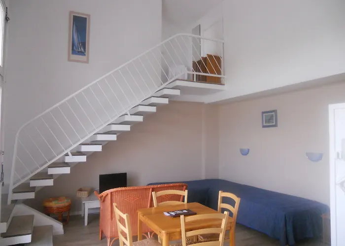 Brit Hermitage Готель 3*