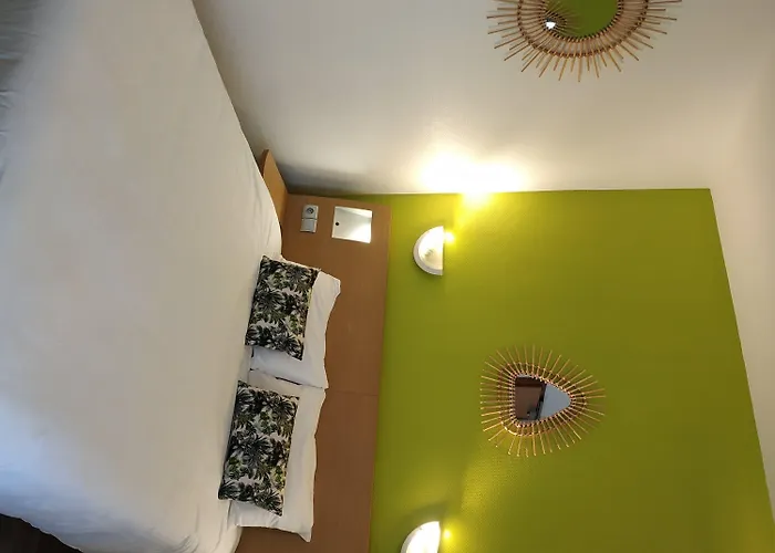 Brit Hermitage 3* Руаян