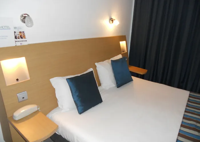 Готель Brit Hermitage Руаян