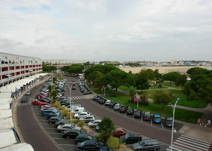 Готель Brit Hermitage Руаян